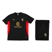 Maillot et short AC Milan 24/25 - Avant-match
