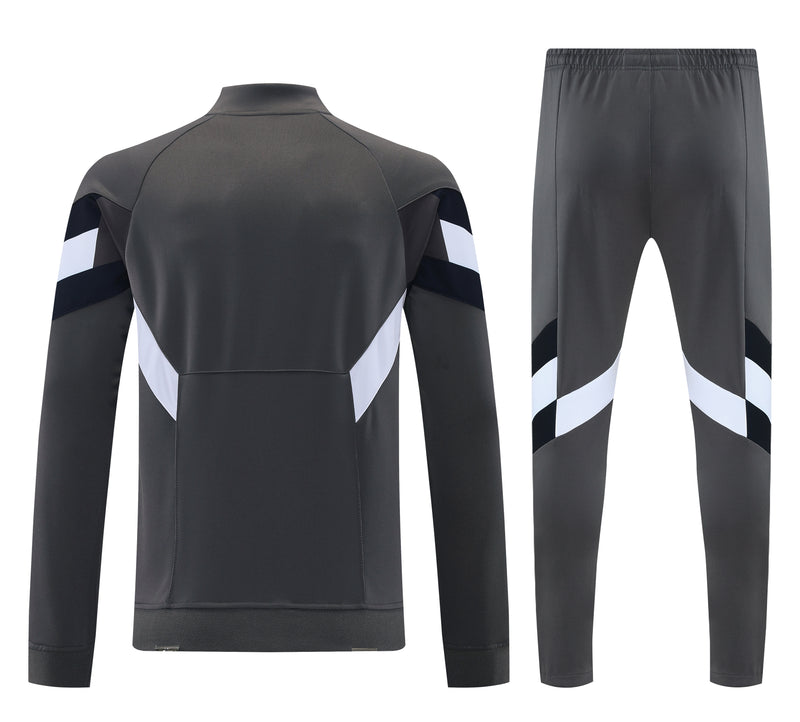 Real Madrid Tracksuit 25/26