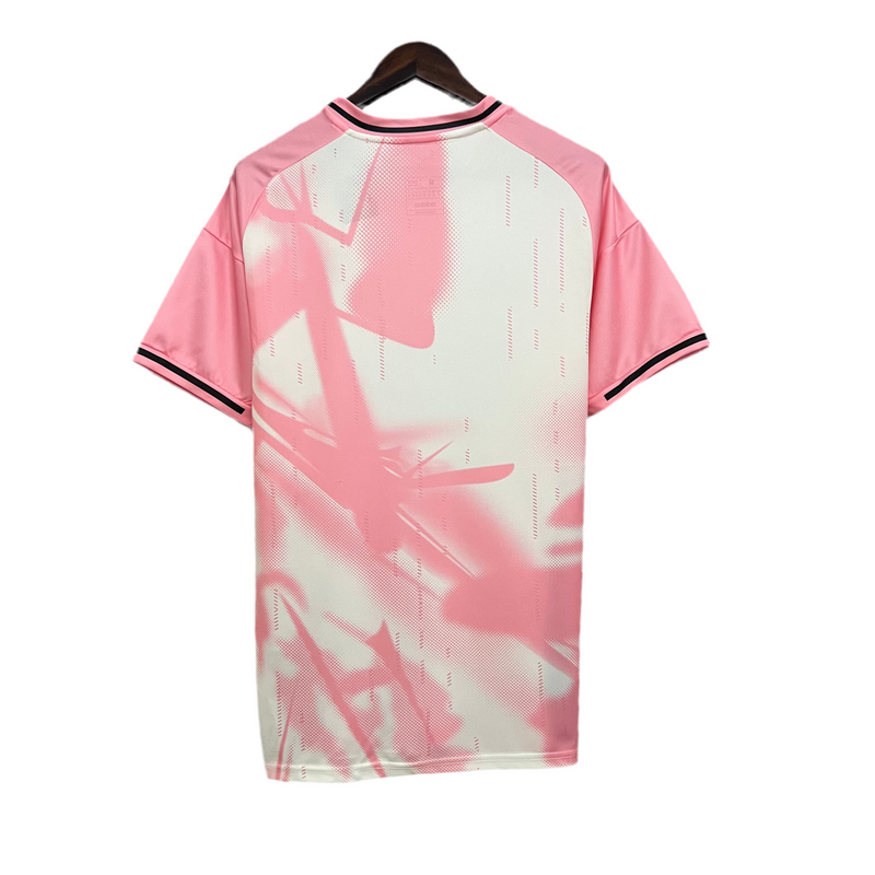 Real Madrid Retro Home Shirt 14/15 - Pink
