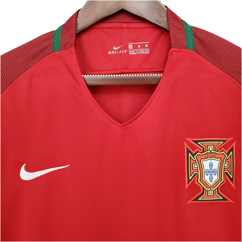 Portugal Retro 2016 Jersey - Red