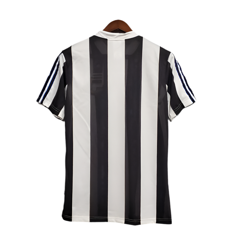 Newcastle Retro 1995/1997 Shirt - Black and White