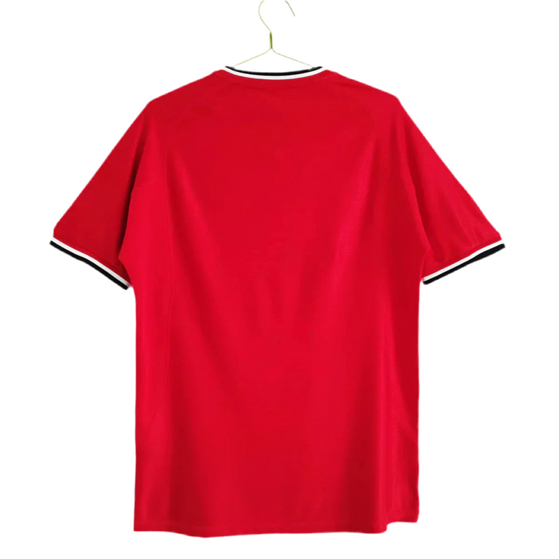 Manchester United Retro 2000/02 Shirt - Red