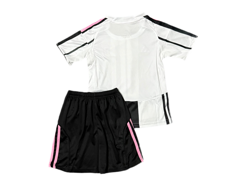 Juventus Kids Kit I 25/26