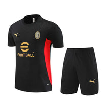 Maillot et short AC Milan 24/25 - Avant-match