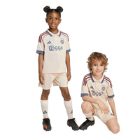 Kit Infantil Ajax III 25/26